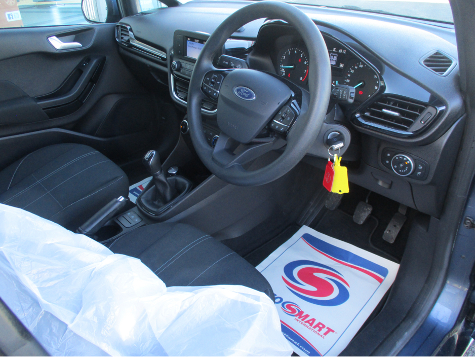 2019 Ford Fiesta - image 18