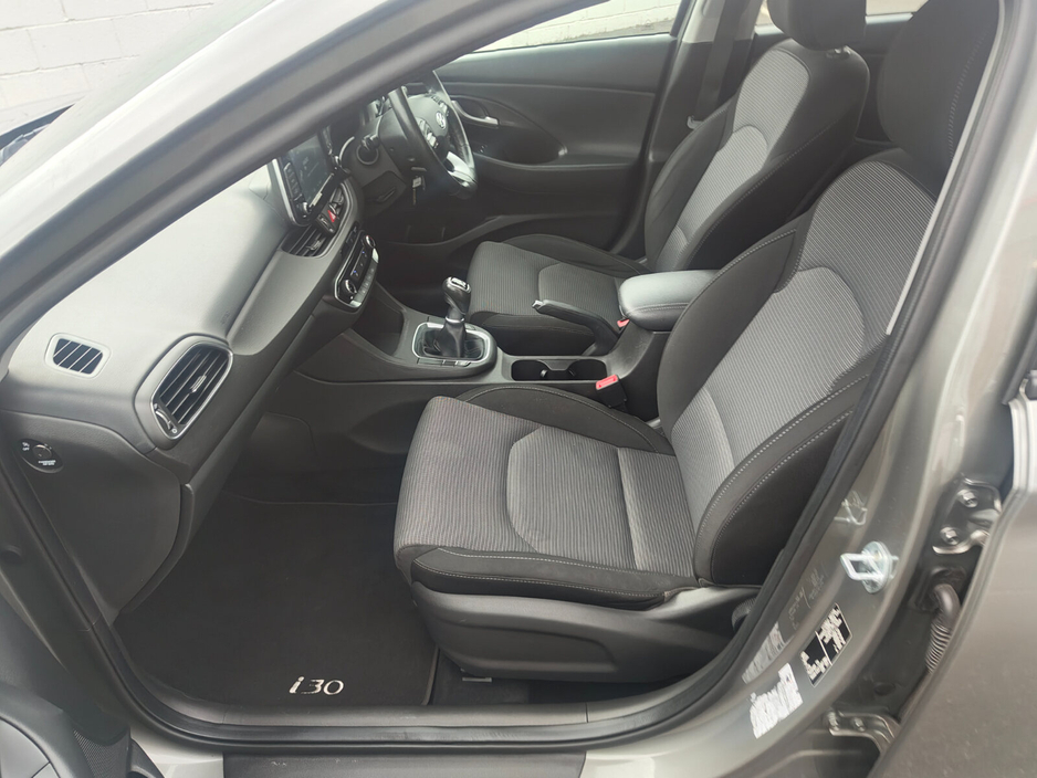 2020 Hyundai i30 - image 11