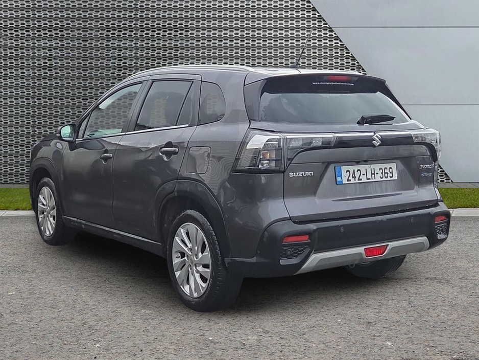 2024 Suzuki SX4 - image 3