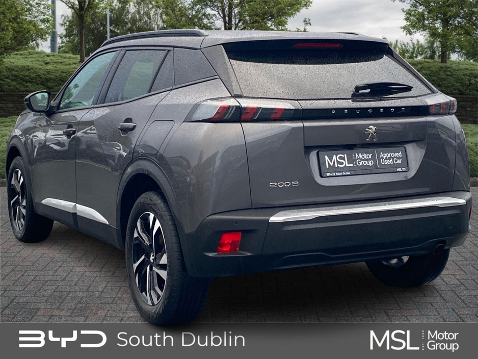 2022 Peugeot 2008 - image 4