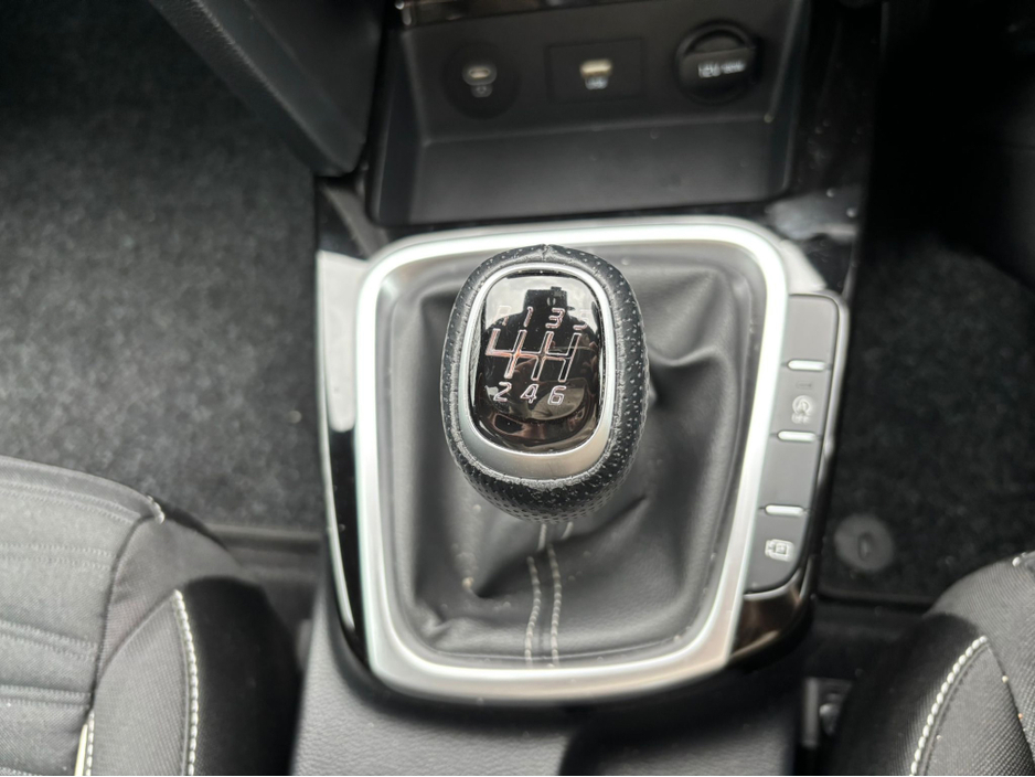 2025 Kia Ceed - image 19