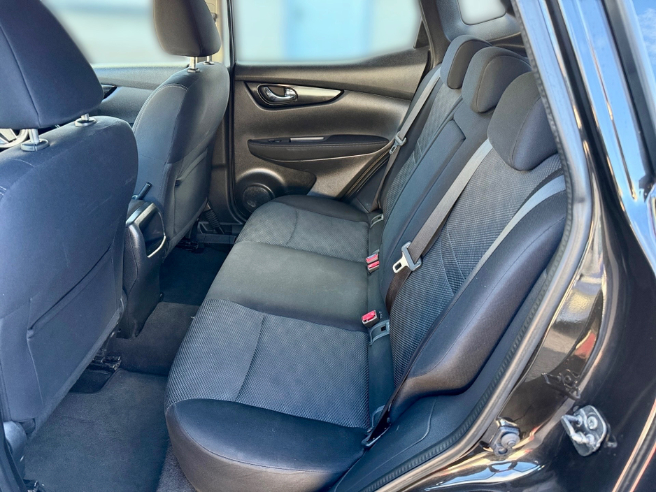 2016 Nissan Qashqai - image 17