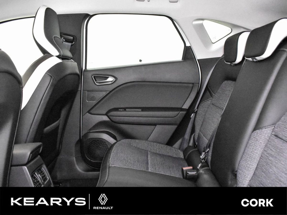 2020 Renault Captur - image 7