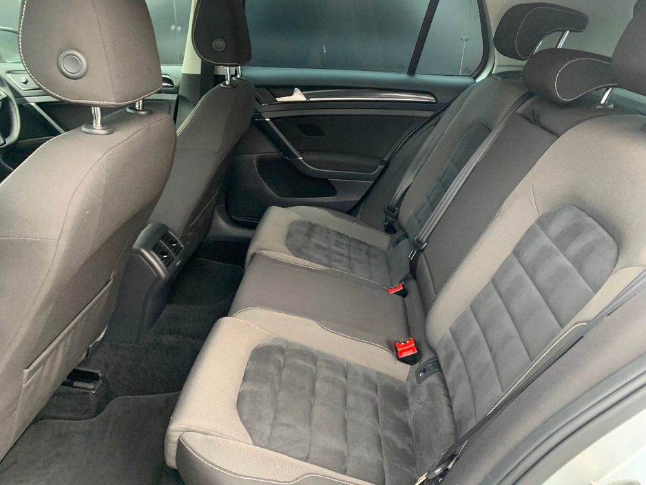 2014 Volkswagen Golf 1.4 TSI 150 BHP HIGHLINE DSG 5DR // LOW MILEAGE // GREAT CONDITION // REVERSE CAMERA, CRUISE AND PRIVACY GLASS // €10,950