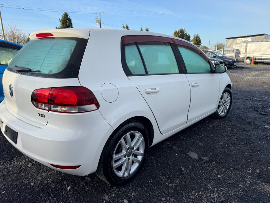 2012 Volkswagen Golf  €9,000