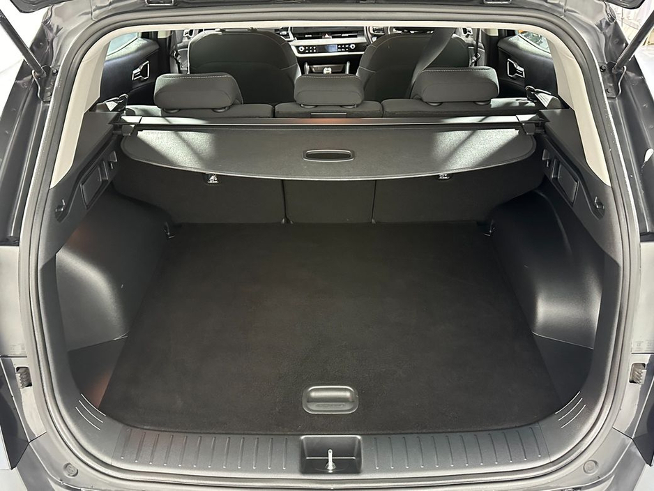 2022 Kia Sportage - image 24