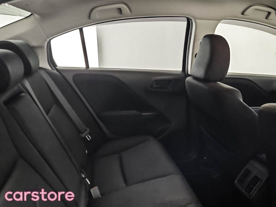 2019 Honda Grace - image 19