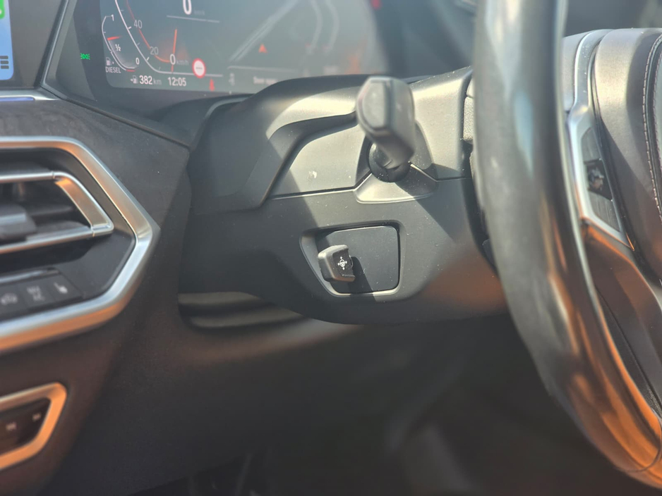 2019 BMW X5 - image 15