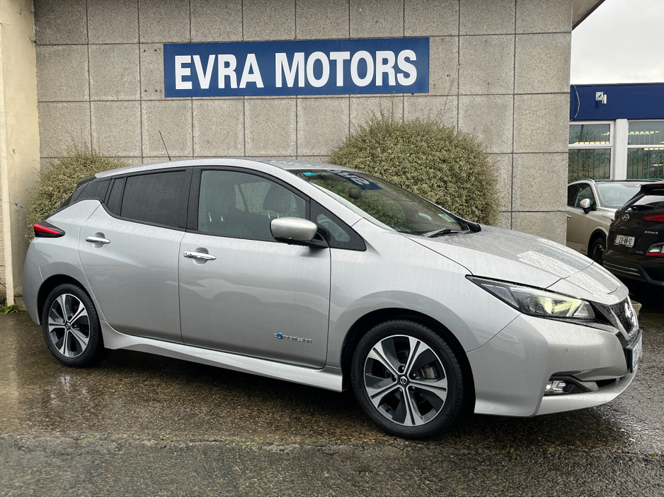 2020 Nissan Leaf N-CONNECTA EV //LOW MILES//HIGH SPEC//HEATED FRONT AND REAR SEATS//360 PARKING CAMERAS//KEYLESS ENTRY//ADAPTIVE CRUISE CONTROL// €13,950