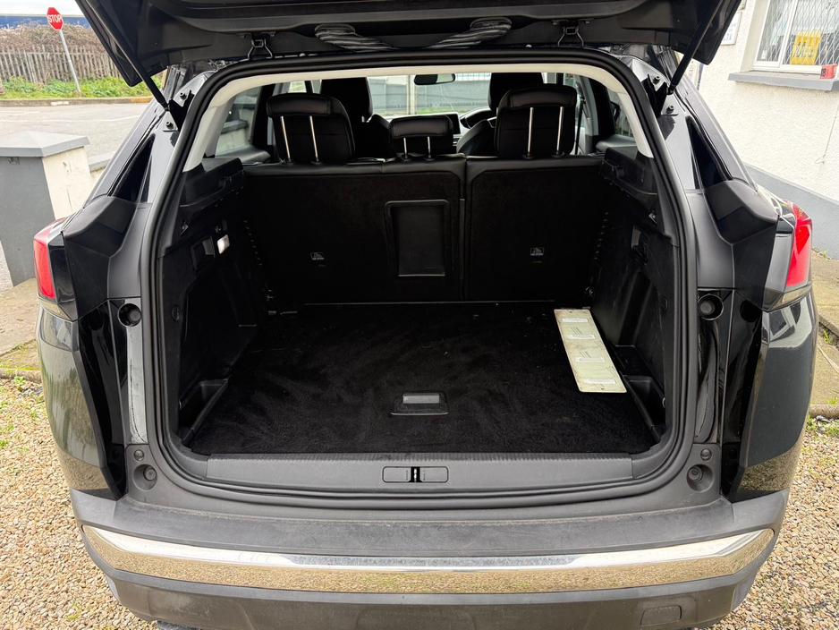 2017 Peugeot 3008 - image 6