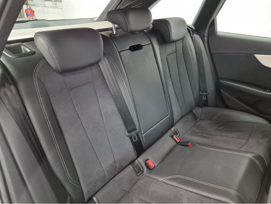 2023 Audi A4 - image 18