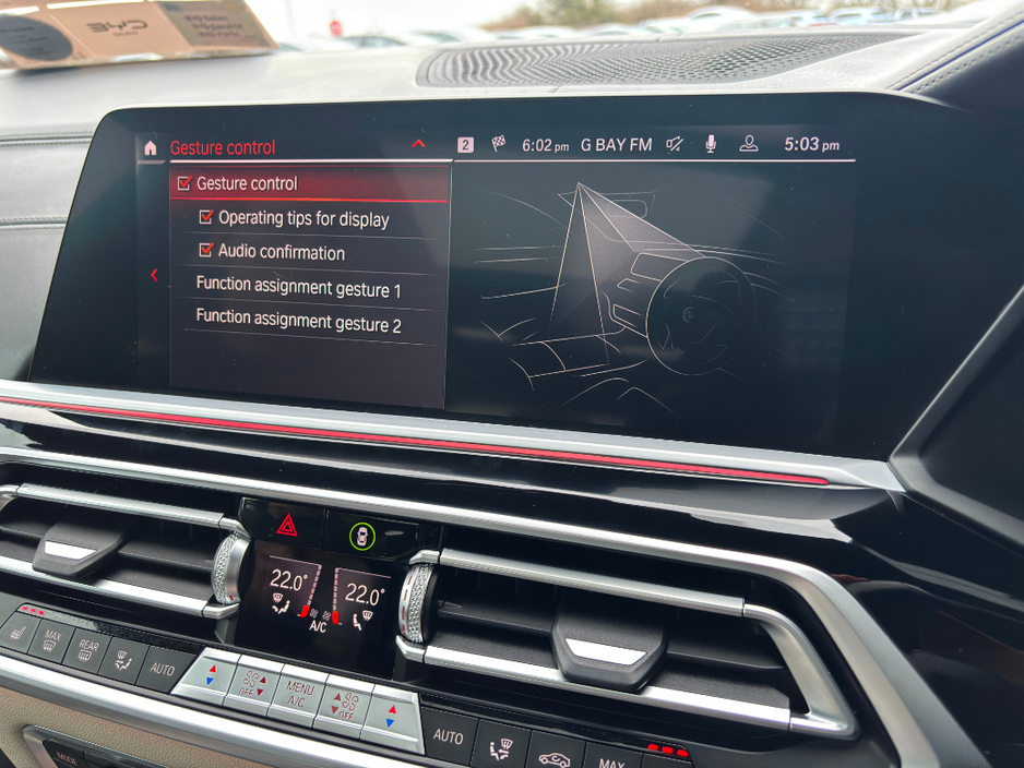 2021 BMW X7 - image 42