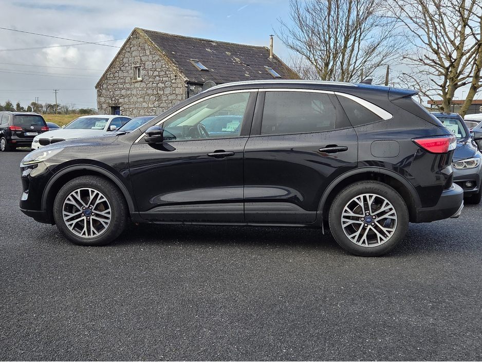 2022 Ford Kuga 2.0 Diesel Titanium model €25,950