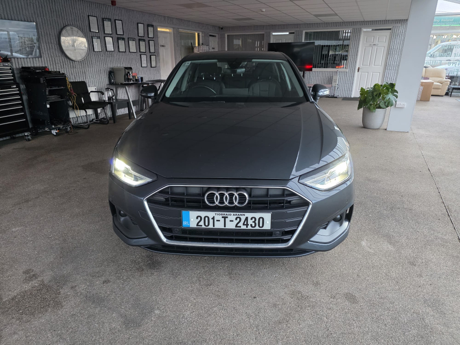 2020 Audi A4 - image 3