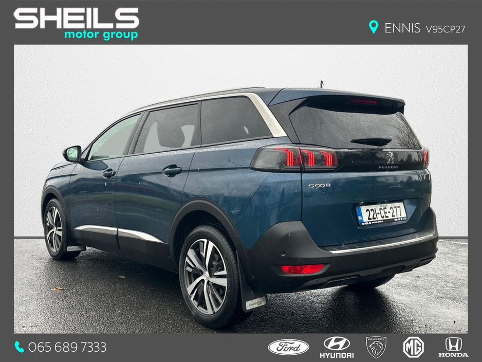 2022 Peugeot 5008 - image 14