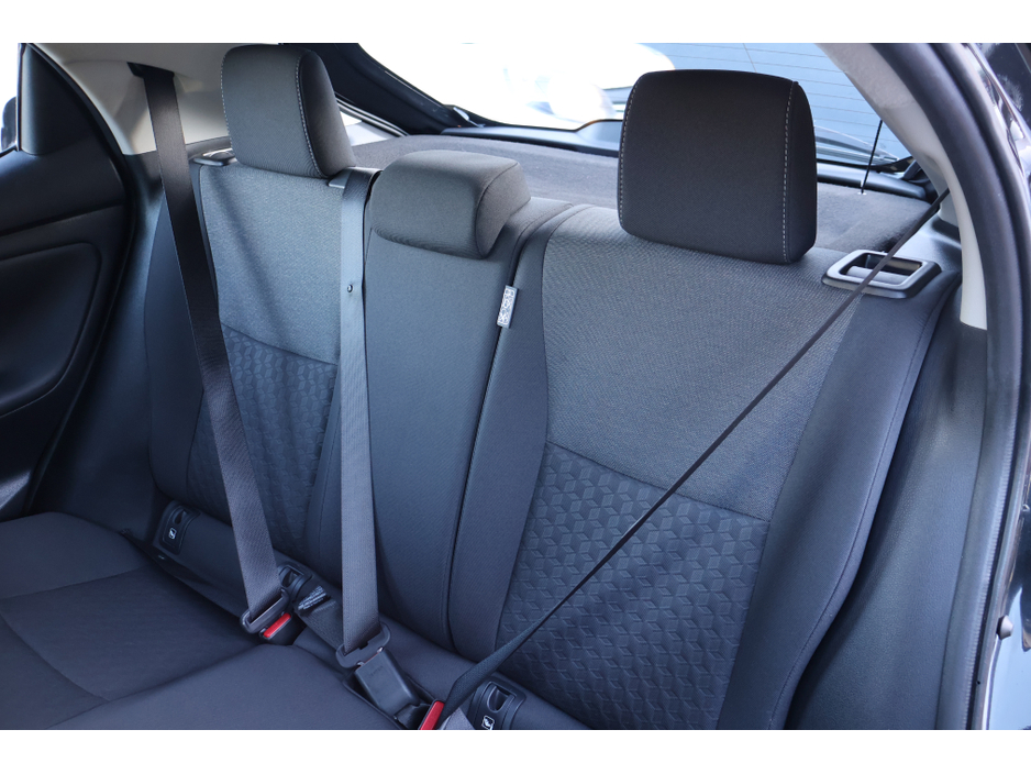 2023 Toyota Yaris HYBRID LUNA 4DR AUTO Great Spec 12 Months Warranty €18,495