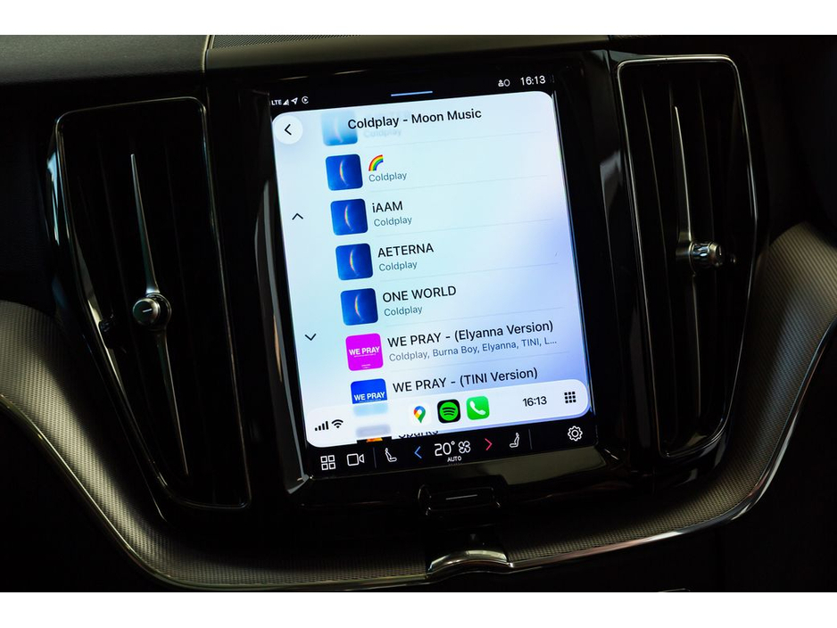 2022 Volvo XC60 T6 CORE BRIGHT SUNROOF 350BHP AWD €42,899