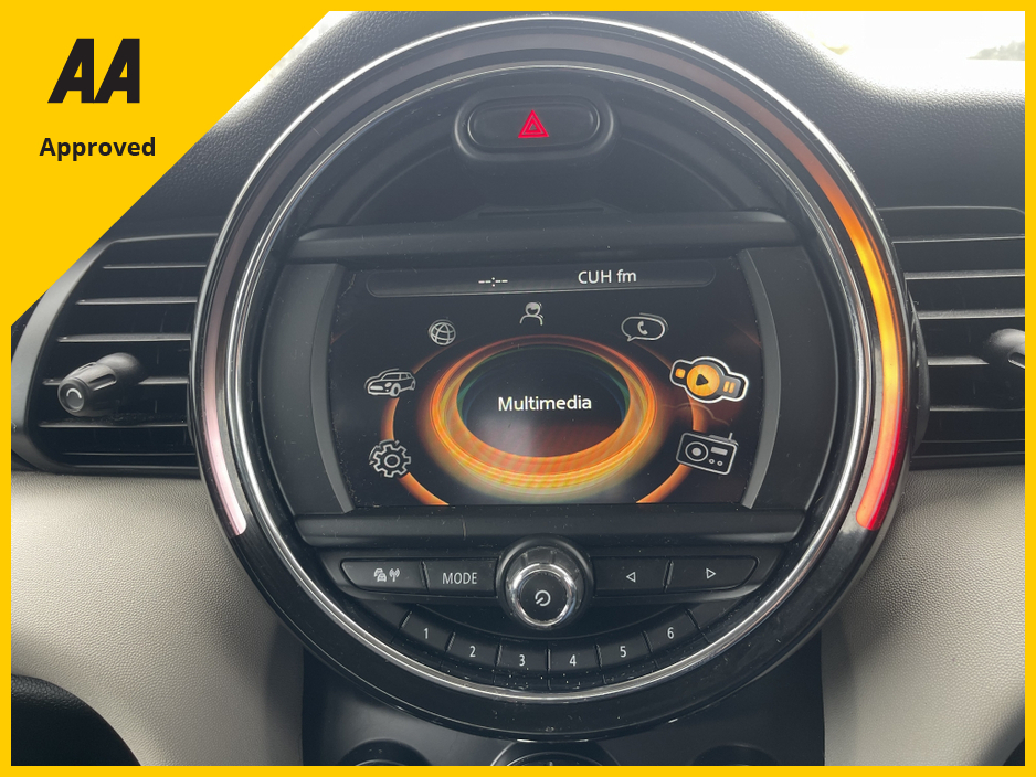 2018 MINI Cooper - image 6