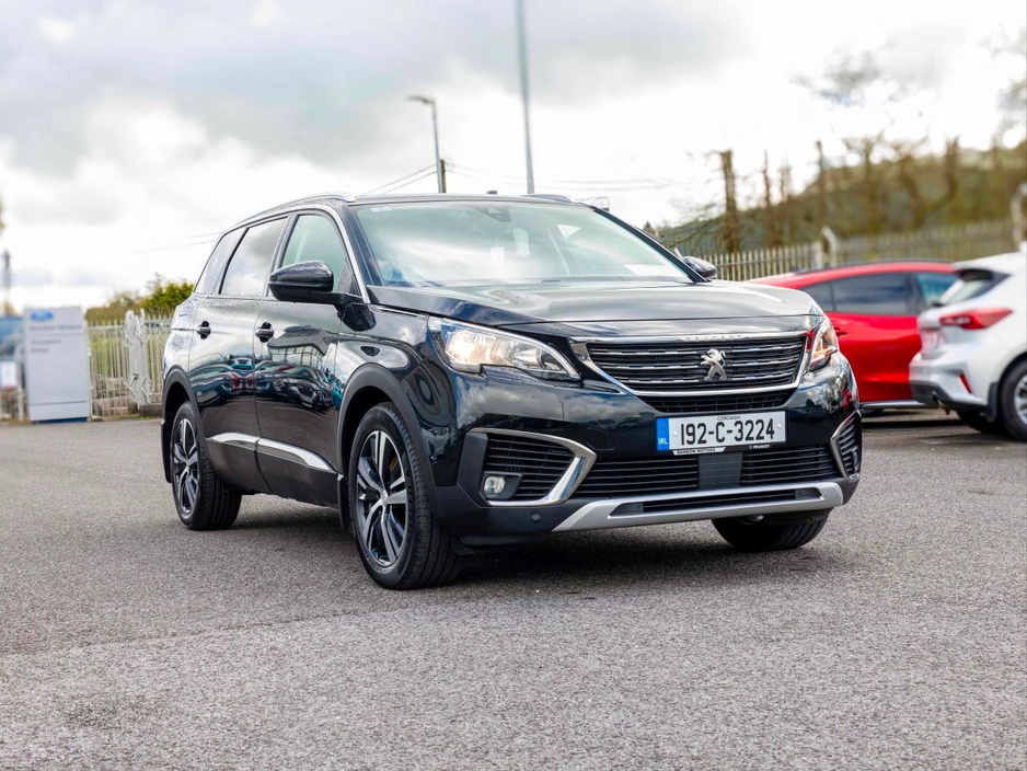 2019 Peugeot 5008 - image 12