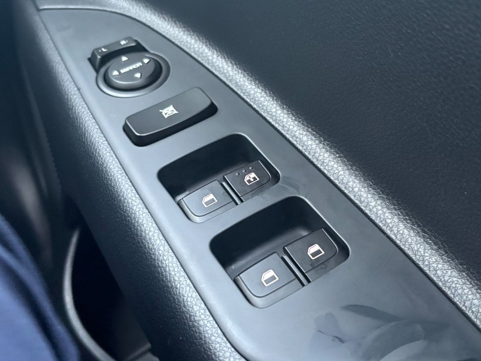 2025 Kia Stonic 1.0 K2 MY25 MT, *Sold KH* *warranty till 2032* *2 year AA* Bluetooth, Touch Screen Infotainment System, Multi-Function Steering Wheel, €25,900