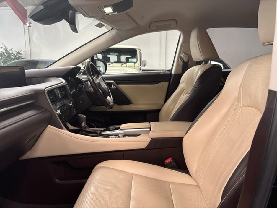 2019 Lexus RX 450 h - image 6