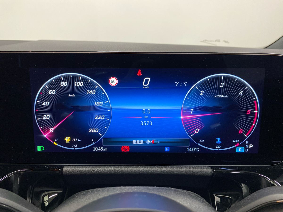 2025 Mercedes-Benz GLA Class - image 8