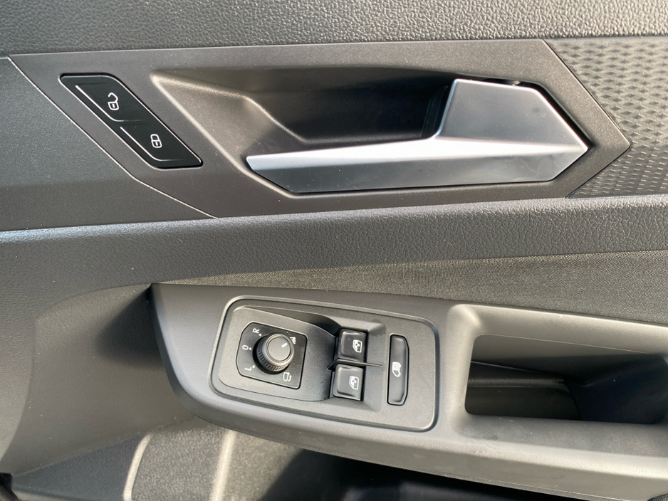 2025 Ford Transit Connect Limited 2.0 102BHP LWB €23,500