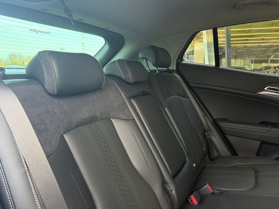 2026 Kia Sportage - image 22