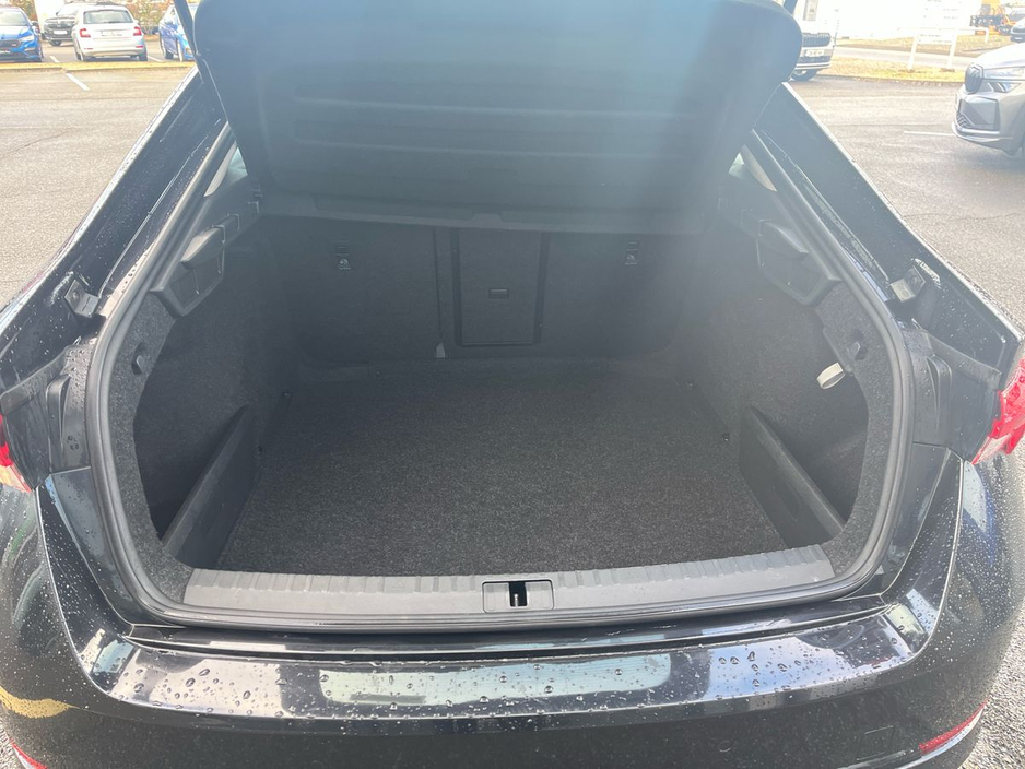 2024 Skoda Octavia OCTAVIA AMB 2.0TDI 115HP €29,995