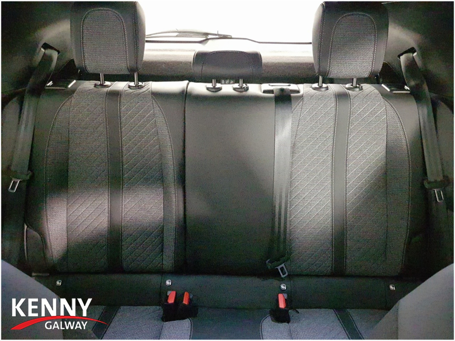 2024 Peugeot 2008 - image 12