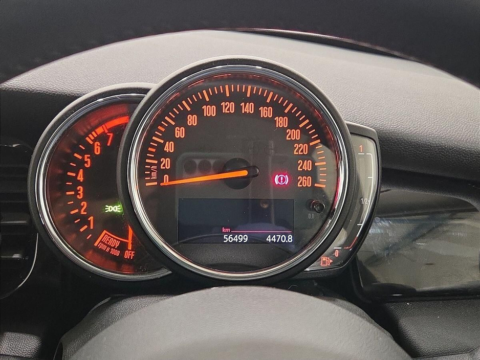 2021 MINI Hatch - image 9