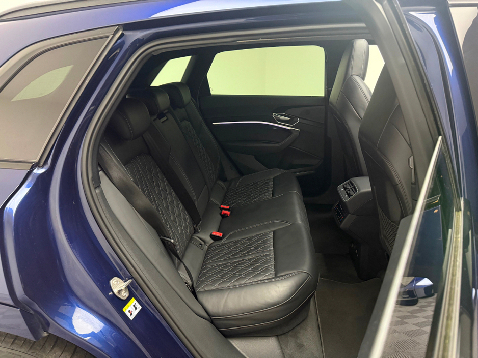 2022 Audi e-tron 55 VORSPRUNG QUATTRO €49,990