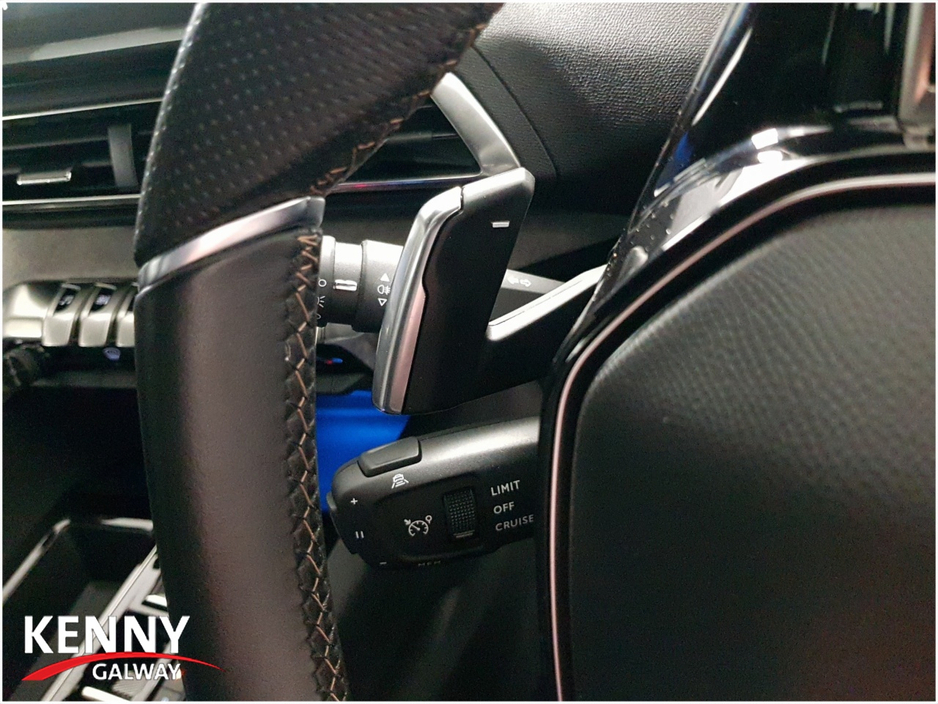 2024 Peugeot 5008 - image 26