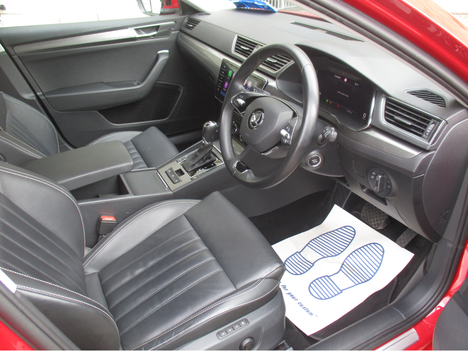 2023 Skoda Superb - image 3