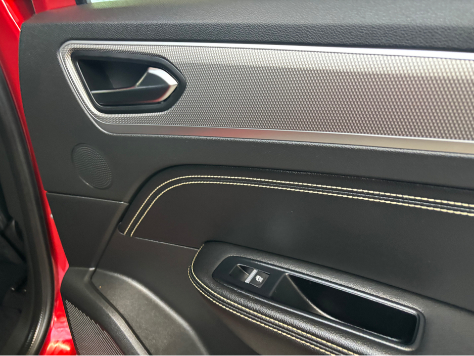 2024 Renault Arkana - image 9