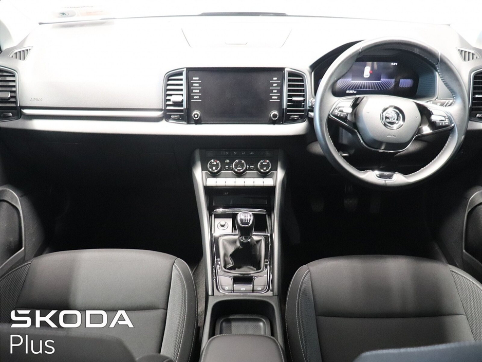 2023 Skoda Karoq - image 2