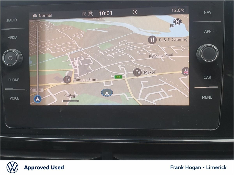 2024 Volkswagen T-Roc - image 13