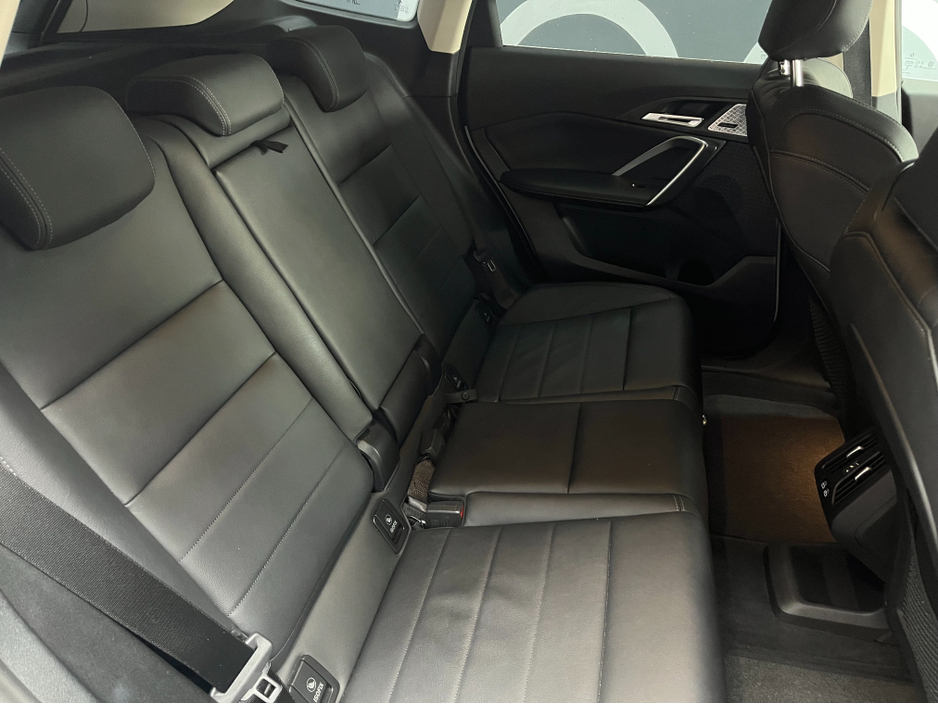 2023 BMW iX1 - image 15