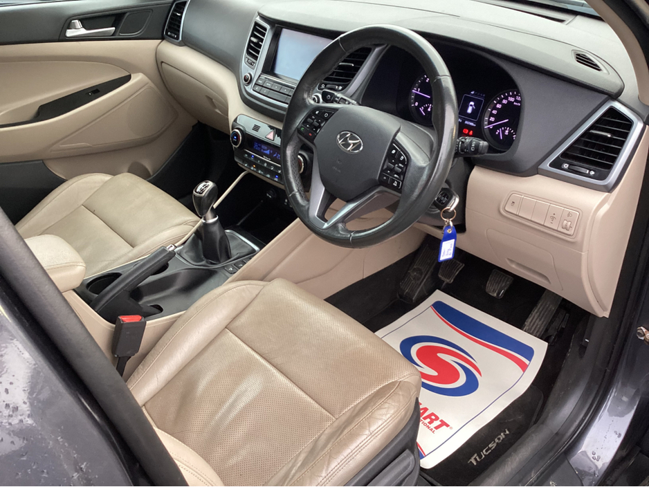 2016 Hyundai Tucson - image 11