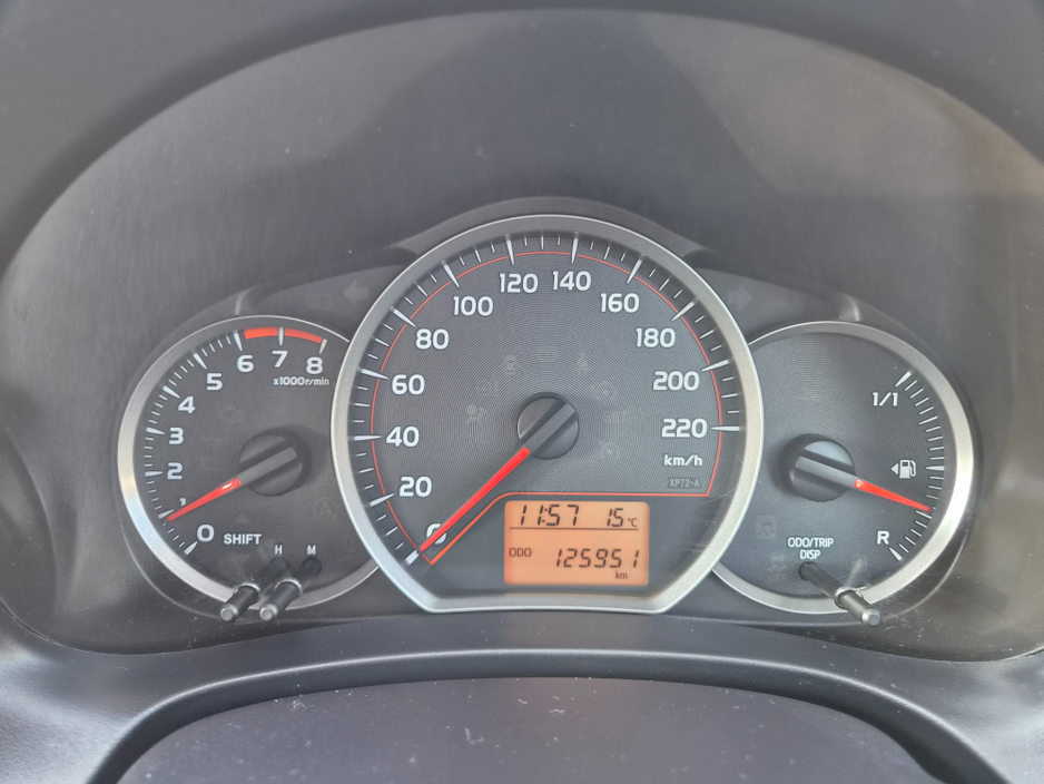 2014 Toyota Yaris - image 16