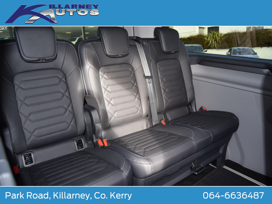 2026 Ford Tourneo Custom 2026 PHEV Tourneo Custom Limited 2.5 Auto