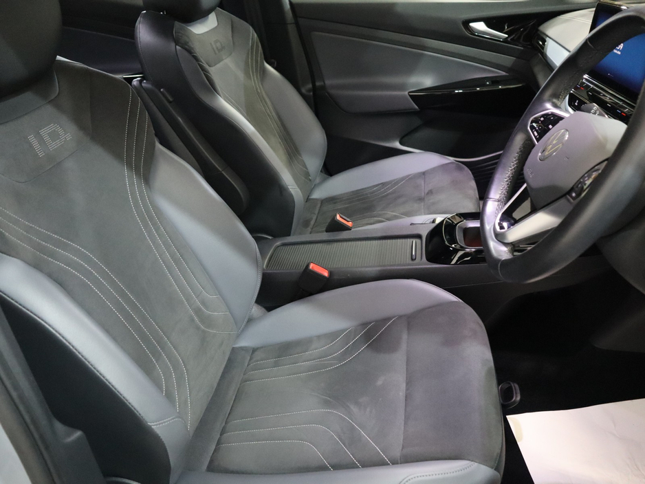 2023 Volkswagen ID.4 - image 23