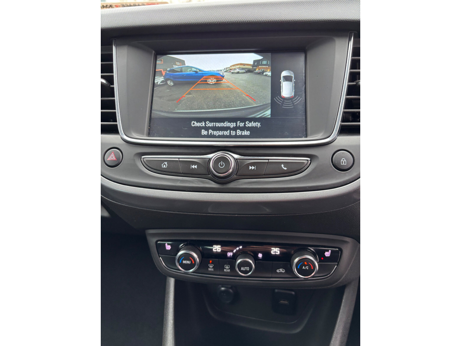 2022 Opel Crossland X 1.2i (83PS) 5 Speed SC €16,000