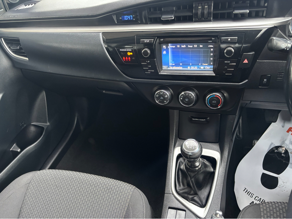 2015 Toyota Corolla 1.4 D-4D LUNA 4DR