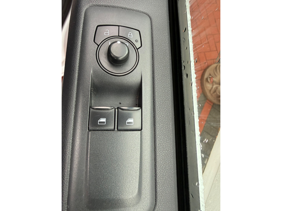 2024 Ford Transit Custom  €29,995