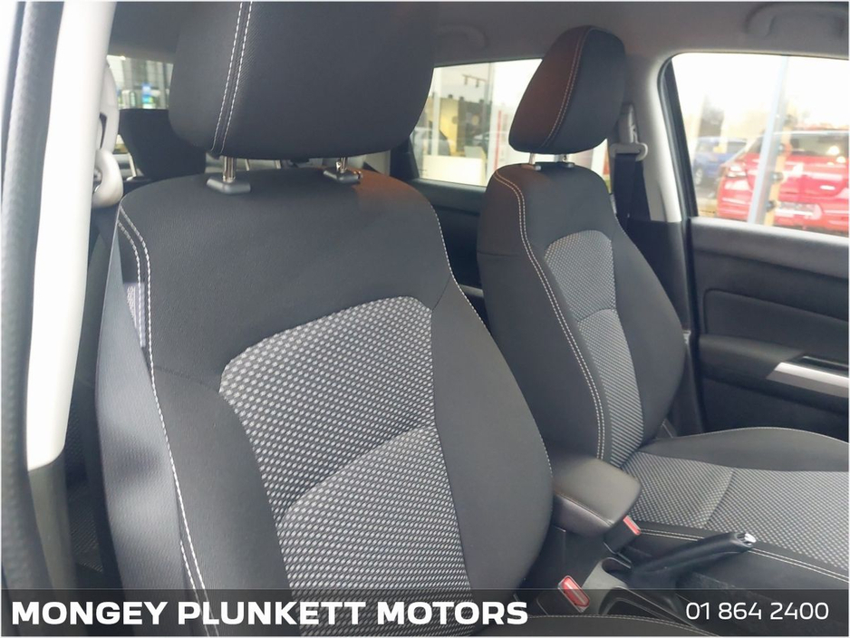 2020 Suzuki Vitara SZT 1.4 Hybrid €17,950