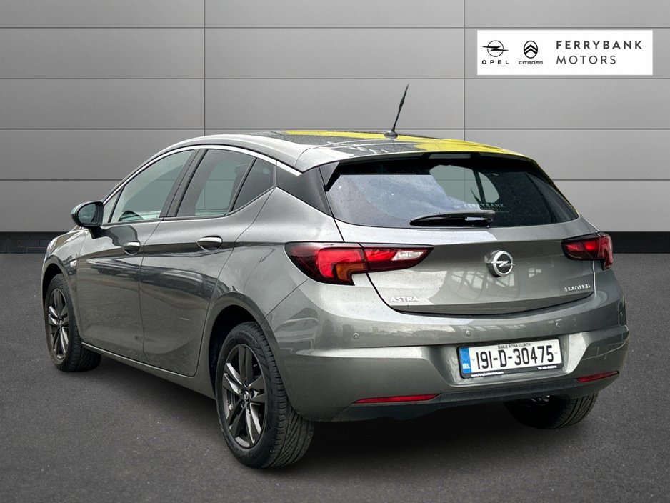2019 Opel Astra - image 3