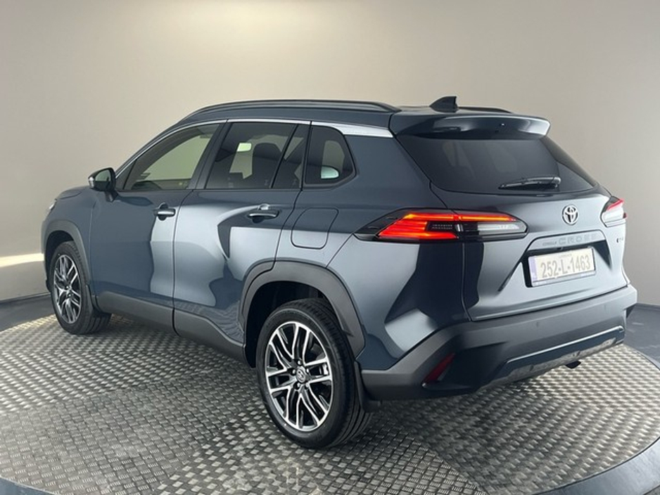 2025 Toyota Corolla Cross HYBRID SOL *New Model* €42,950