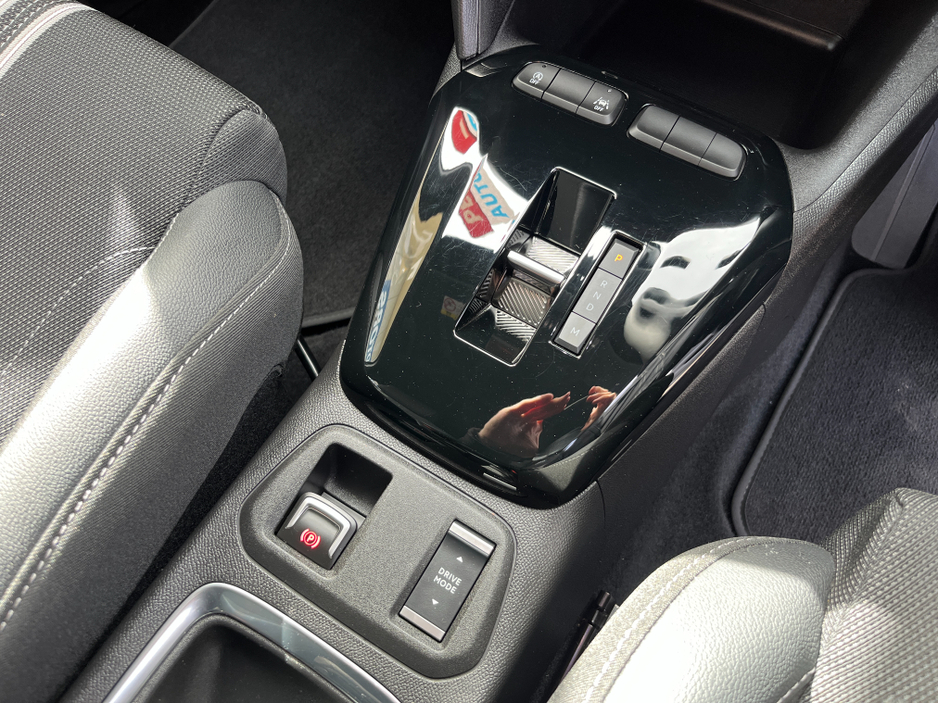 2024 Opel Corsa - image 15