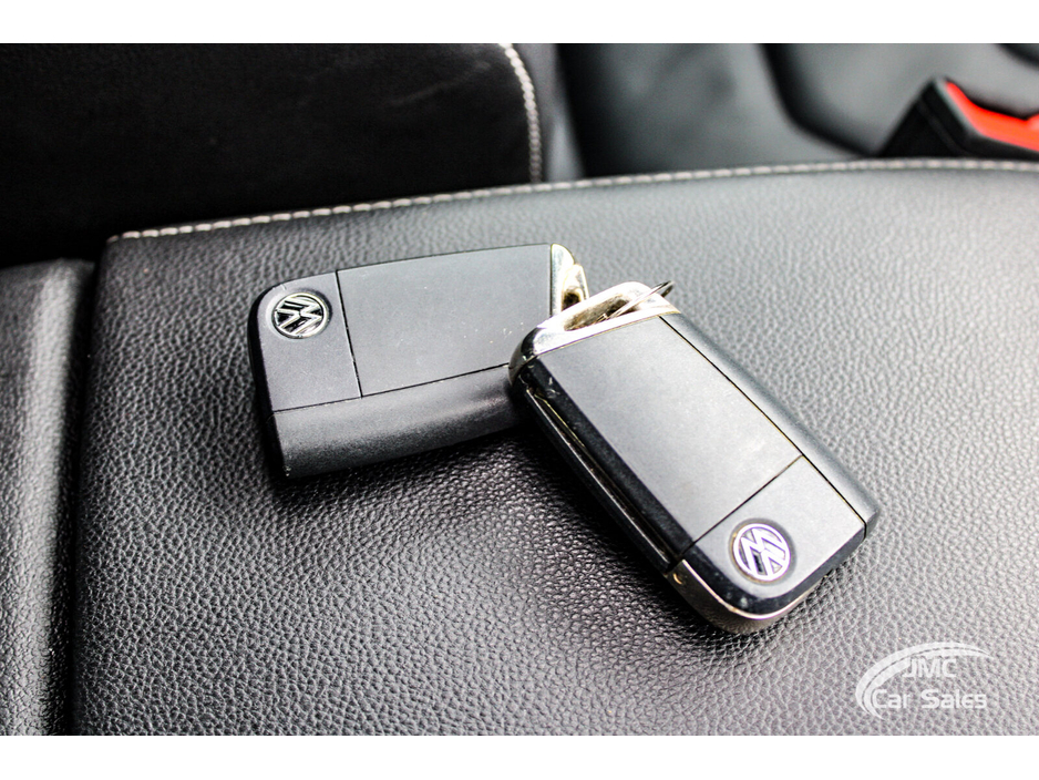 2021 Volkswagen Tiguan - image 28